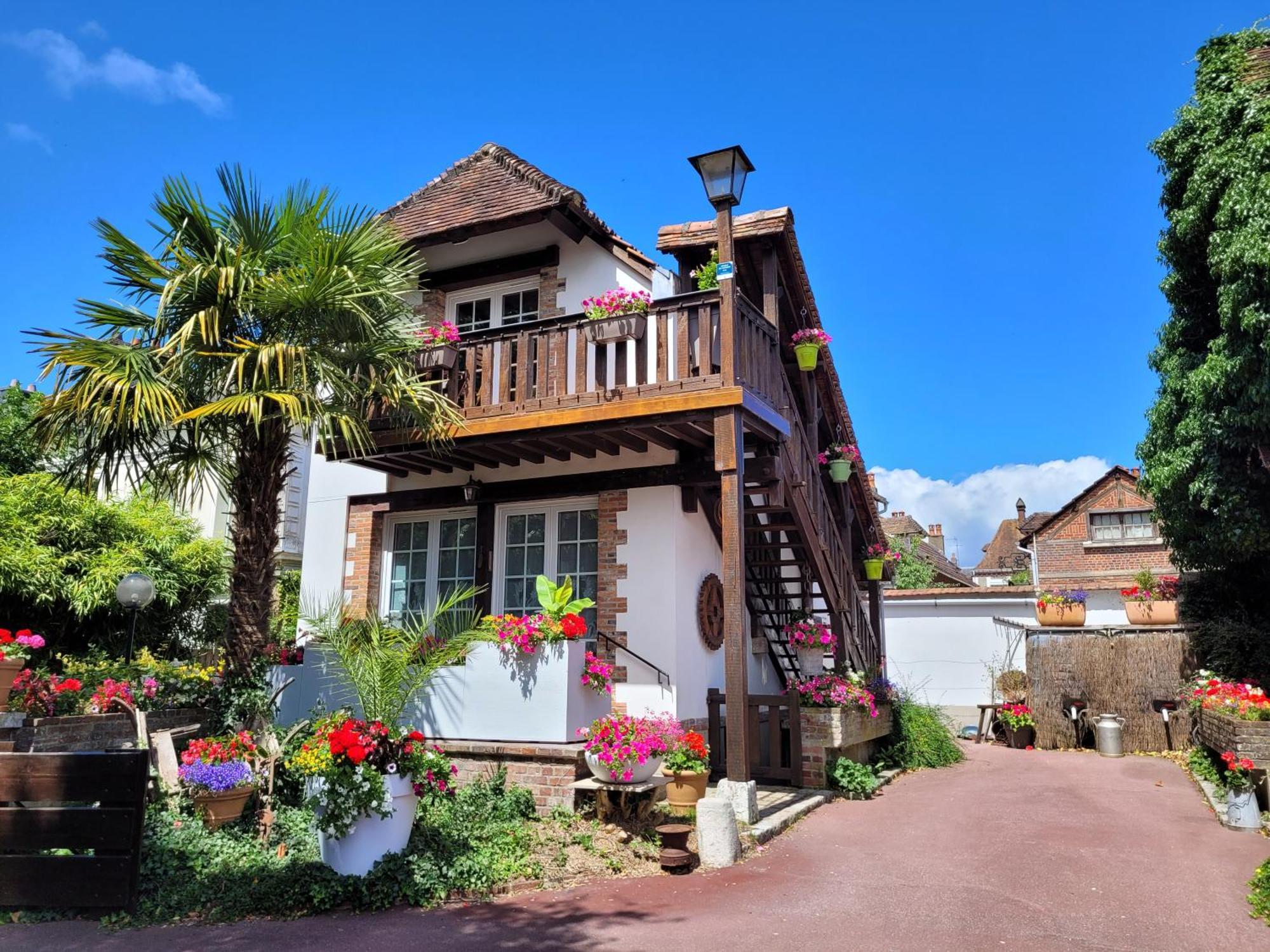 Gite Le Balcon Flaubert Forges-les-Eaux Eksteriør bilde