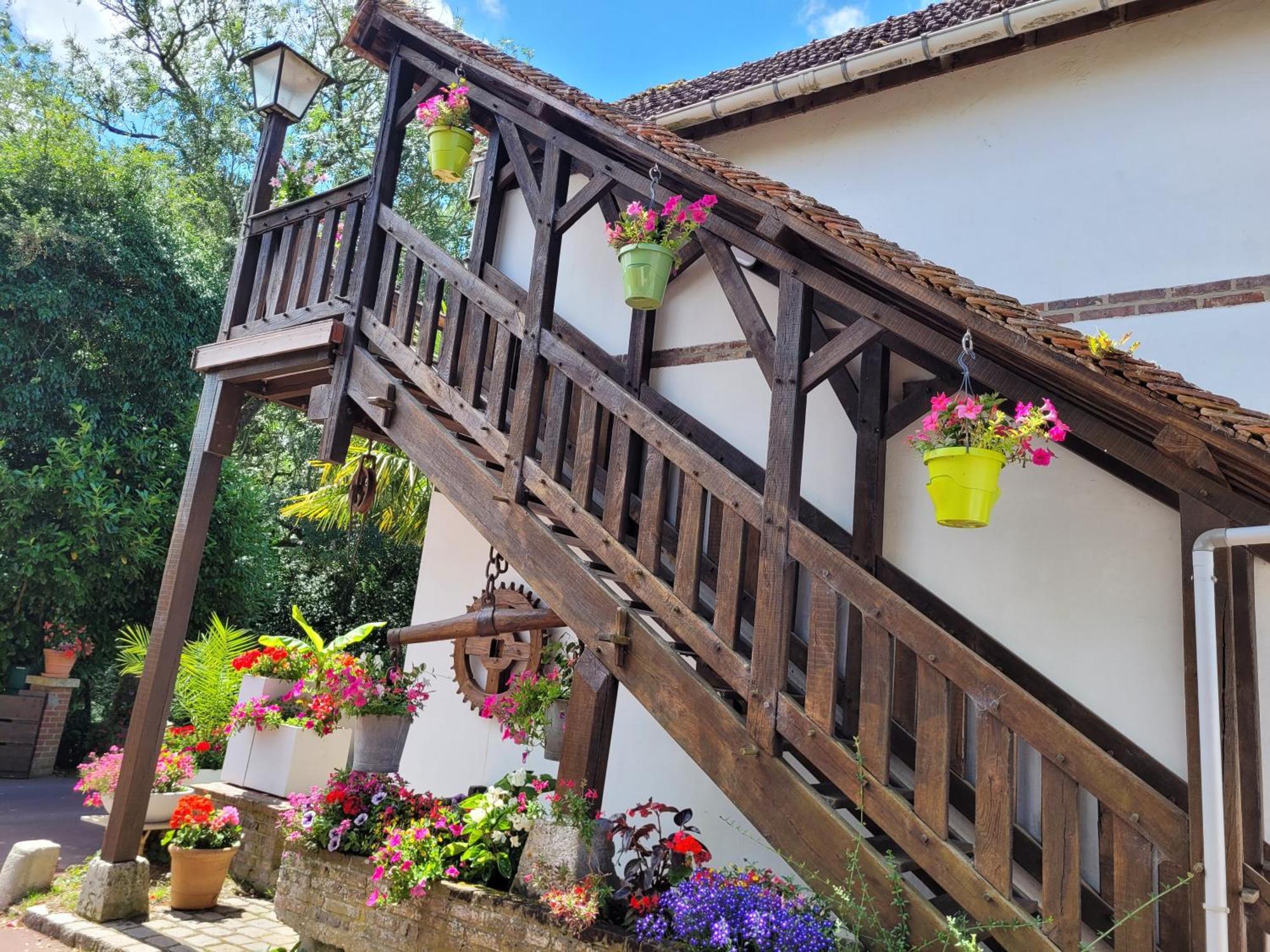 Gite Le Balcon Flaubert Forges-les-Eaux Eksteriør bilde