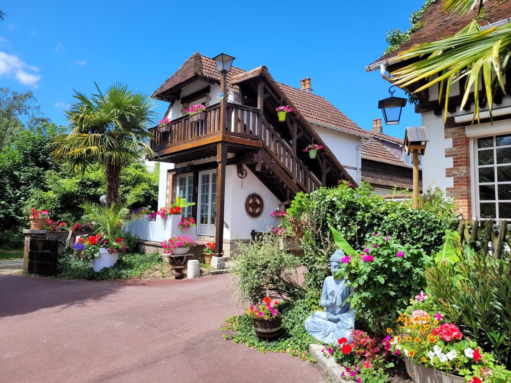 Gite Le Balcon Flaubert Forges-les-Eaux Eksteriør bilde